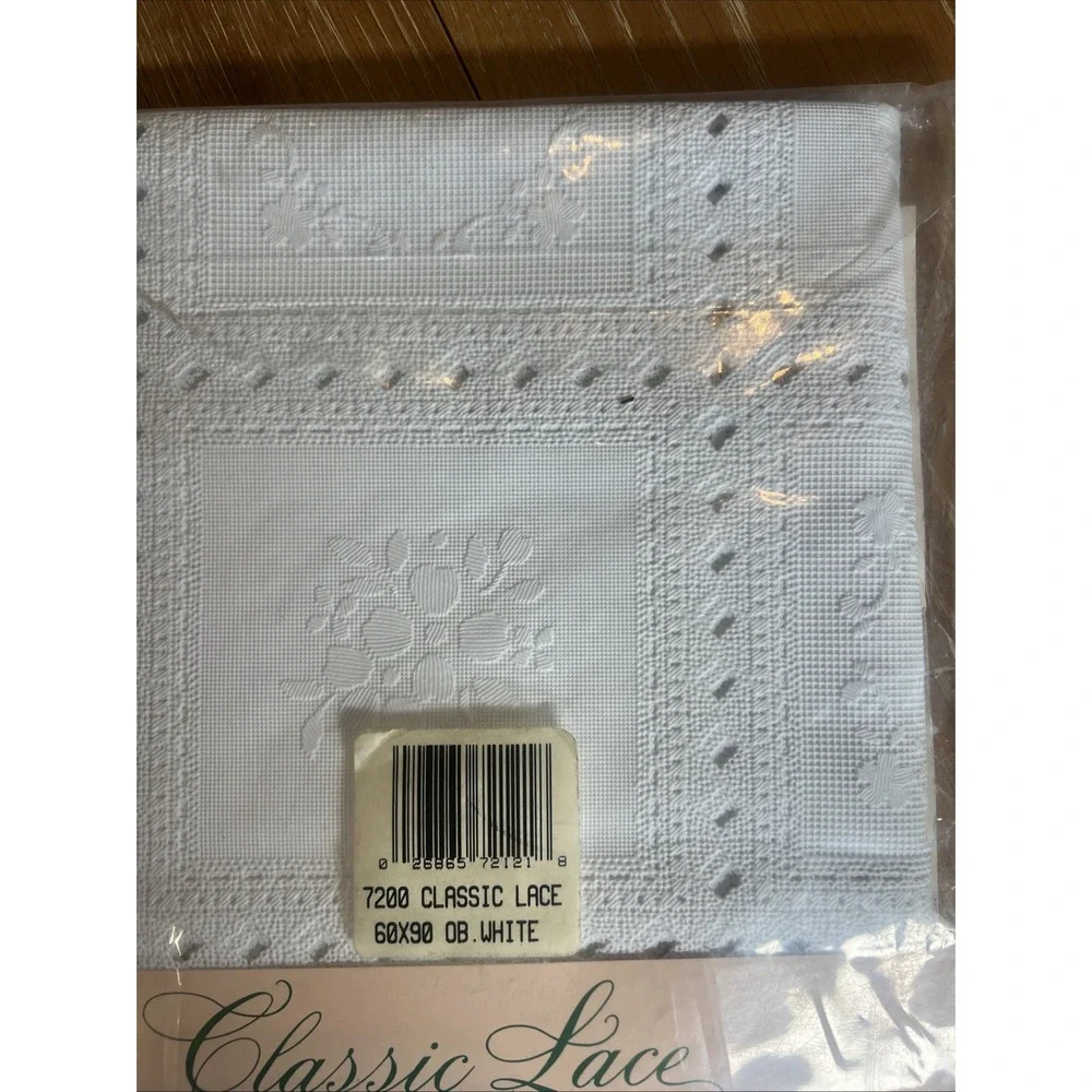 NEW NOS Elrene Princess LACE LOOK‎ VINYL Tablecloth Floral 60